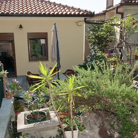 Ferienhaus House Tabak In *